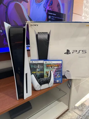 PS5 825GB COM LEITOR SEMI NOVO E COM GARANTIA