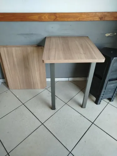 Mesinhas de lanchonete