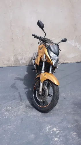 Honda CB 300R 2012