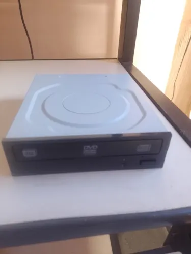 Leitor interno de CD/DVD SATA para desktop