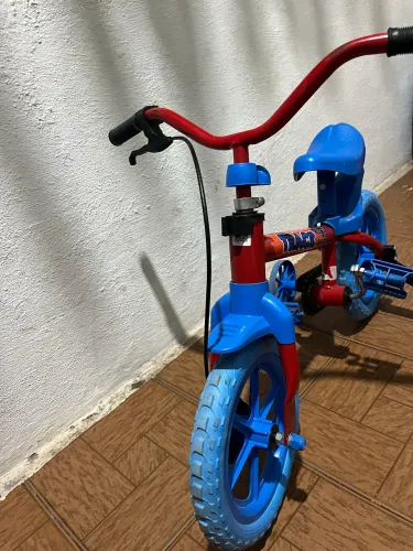 Vende- se bicicleta infantil 