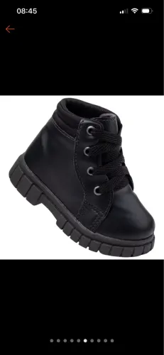 Vende-se bota feminina