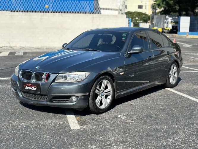 BMW 320I A 2.0 Turbo/activeflex 16V 184cv 4P 2012