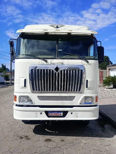 Internacional 9800i. 6x2, 