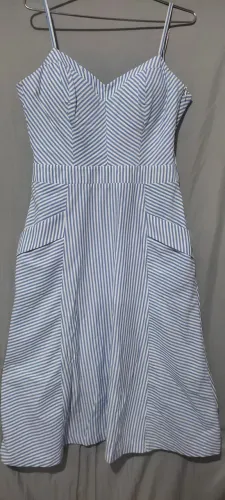Vestido branco e azul