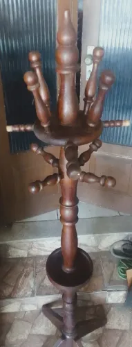 Cabideiro Macebo de pé feitio Chapeleira madeira nobre escurecida*