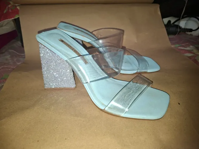 Tamanco Azul com Salto de Glitter