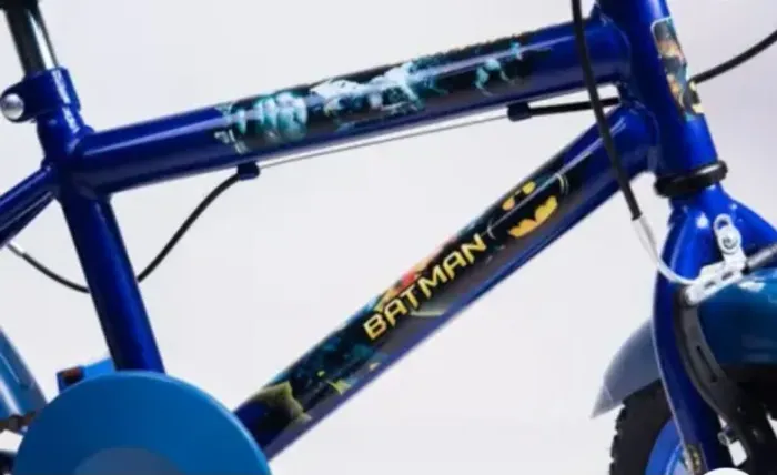Bicicleta aro 16 com rodinhas Batman