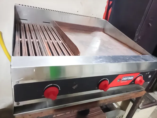 Charbroiler/Chapa a Gás Croydon 70x60 Seminovo - Garantia Inclusa
