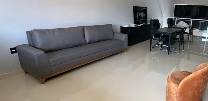 Sofá moderno