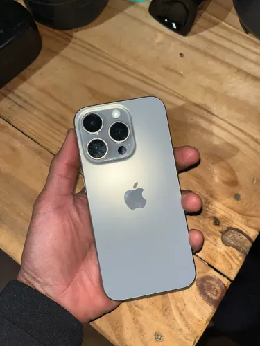 VENDO IPHONE 15 PRO
