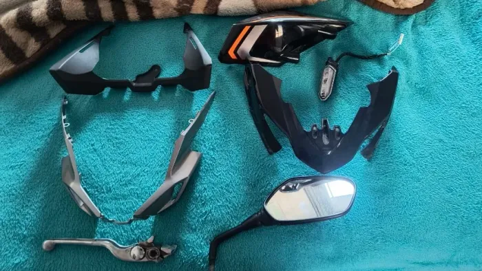 Peças Originais Usadas em Ótimo Estado - [ Honda-CB500f]