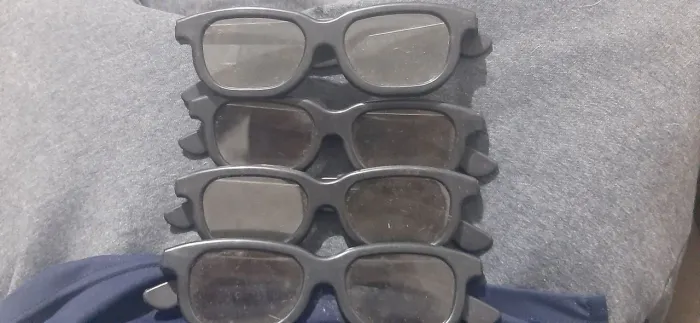 Oculos 3D p/TV e Cinema - 4 unidades