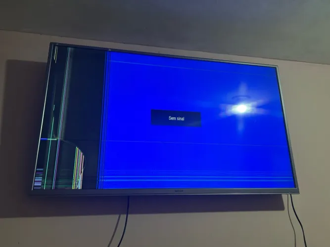 TV Semp TCL 43 Polegadas - Para Retirada de Peças
