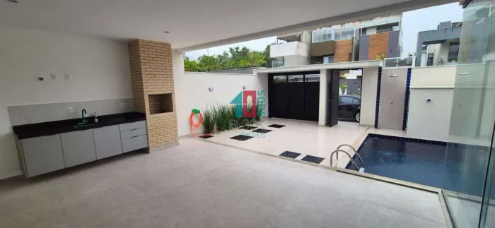 Recreio dos Bandeirantes | Casa de Condomínio 3 quartos, sendo 3 suites