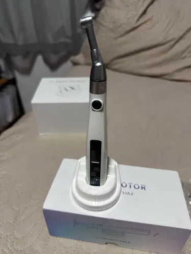 Motor endodôntico e localizador apical