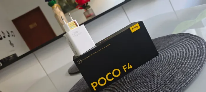 Vendo Celular - POCO F4