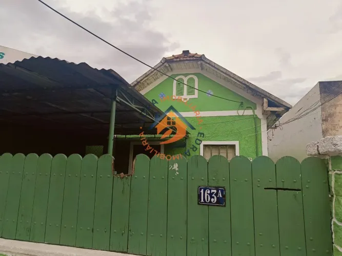 Casa à venda em Bonsucesso, RJ