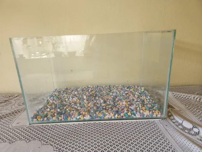 Vendo aquário 50x30x30