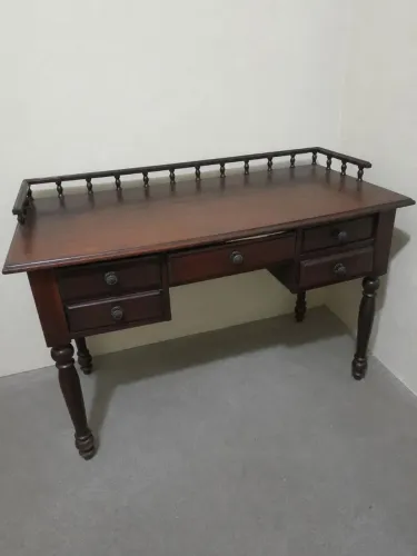 Escrivaninha de Madeira Estilo Colonial - Excelente Estado