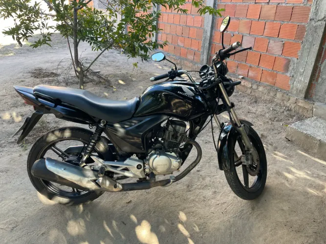 Moto em meu nome revisada bateria e amortecedores na garantia