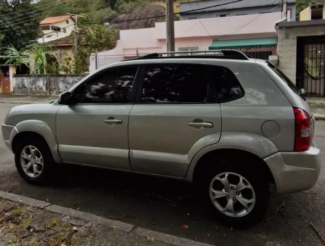 Hyundai Tucson 2.0 16V Aut. 2012