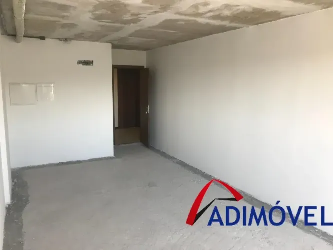 Sala Comercial com 32,65 na Mata da Praia!.