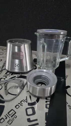 Liquidificador Electrolux blp50 para retirada de peças 