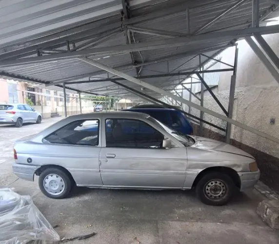 Ford Escort GL 1.6i / 1.6 (álcool) 1994