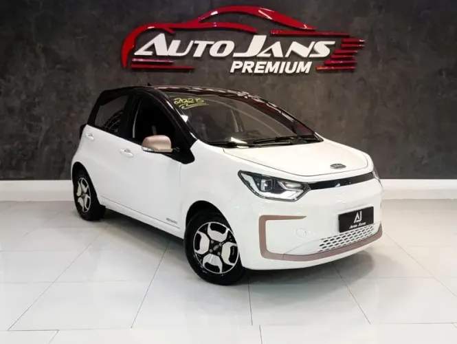 JAC E-JS1 62cv 5P Aut. (elétrico) 2025
