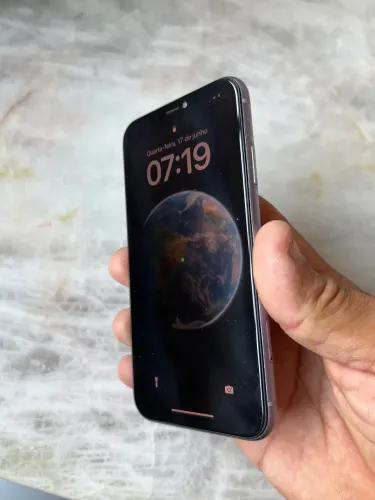 iPhone 11