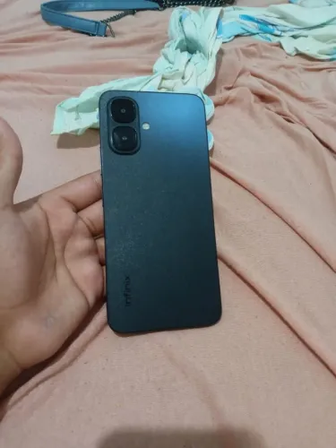 ifinix smart 10, semi novo usado apenas 3 mês de uso,valor 900$