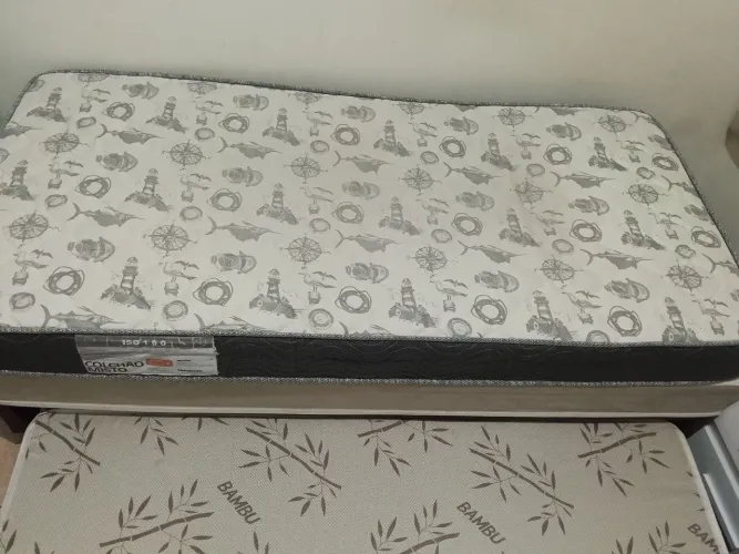 Cama box solteiro com cama auxiliar 