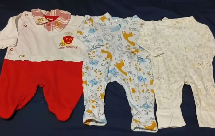Lote de tip tops para bebê menino tamanhos RN e P 