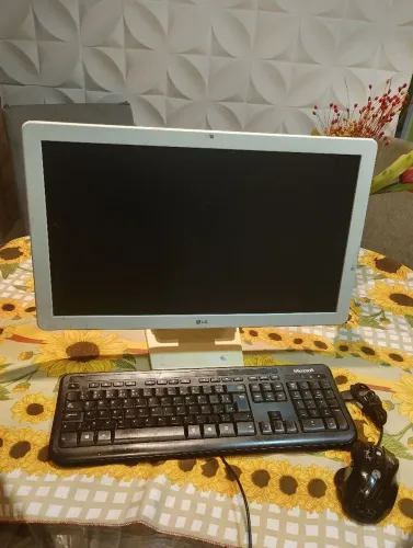 Computador LG 21,5 polegadas