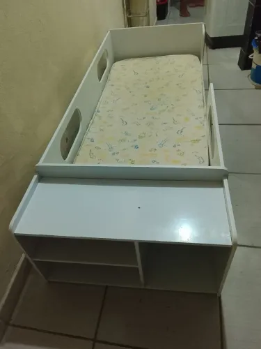 Cama infantil com colchão