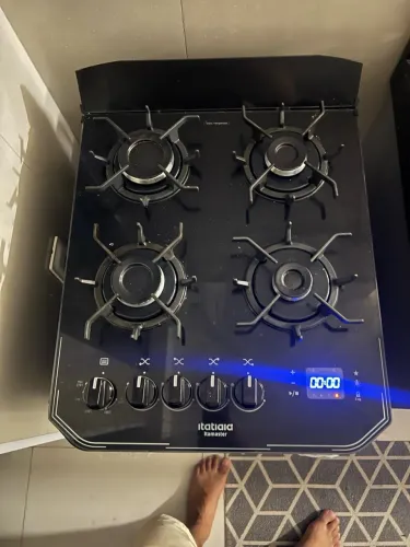 FOGAO MUITO NOVO 4 BOCAS MESA DE VIDRO