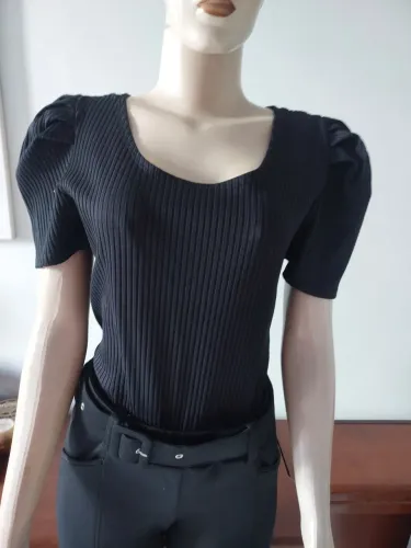 Body preto  canelado