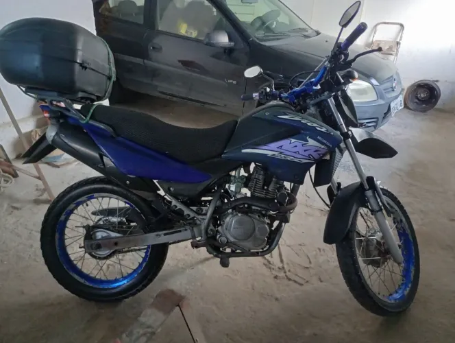 Moto Honda Bros 125 ES Azul 2004