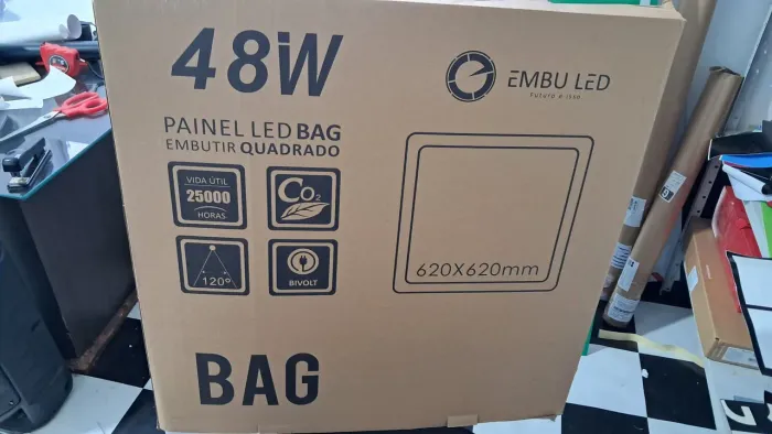 Lâmpadas 10 unidades. Saindo 100 reais cada so vendi todas junto