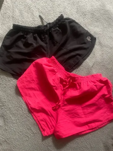 2 shorts corrida fem M