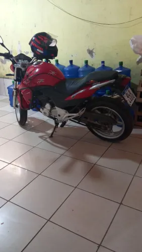 Cb300 R ABS bem concervada