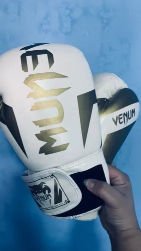 LUVA VENUM
