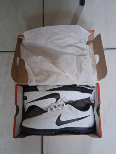 Chuteira Nike Beco