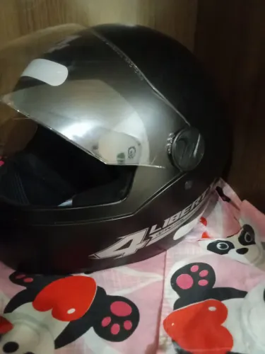 Capacete Impecável
