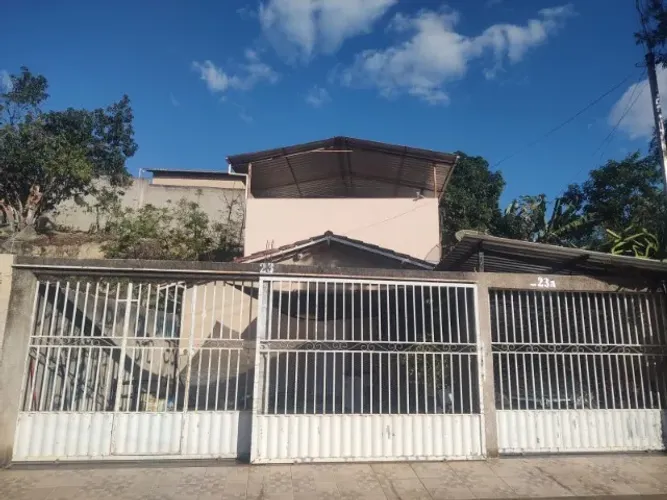 VENDE DUAS CASAS EM CARLOS CHAGAS - MG