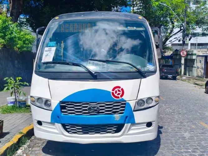 Baixou o preço! Bom e Barato! Micro-ônibus! Oportunidade!
