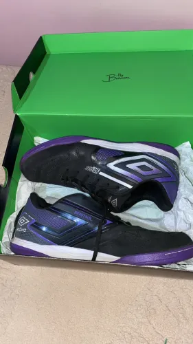 Chuteira Umbro pro 5