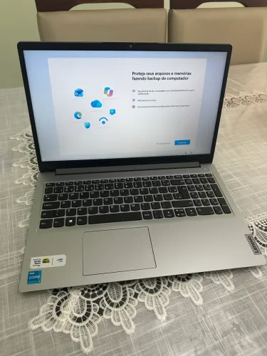 Notebook Lenovo (Semi-Novo)
