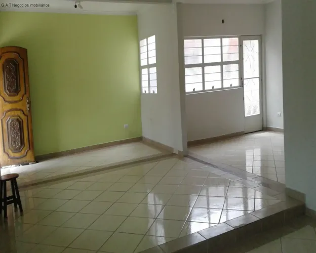 Casa Comercial para Locação na Vila Trujillo, Sorocaba-SP: 2 Quartos, 3 Salas, 2 Banheiros
